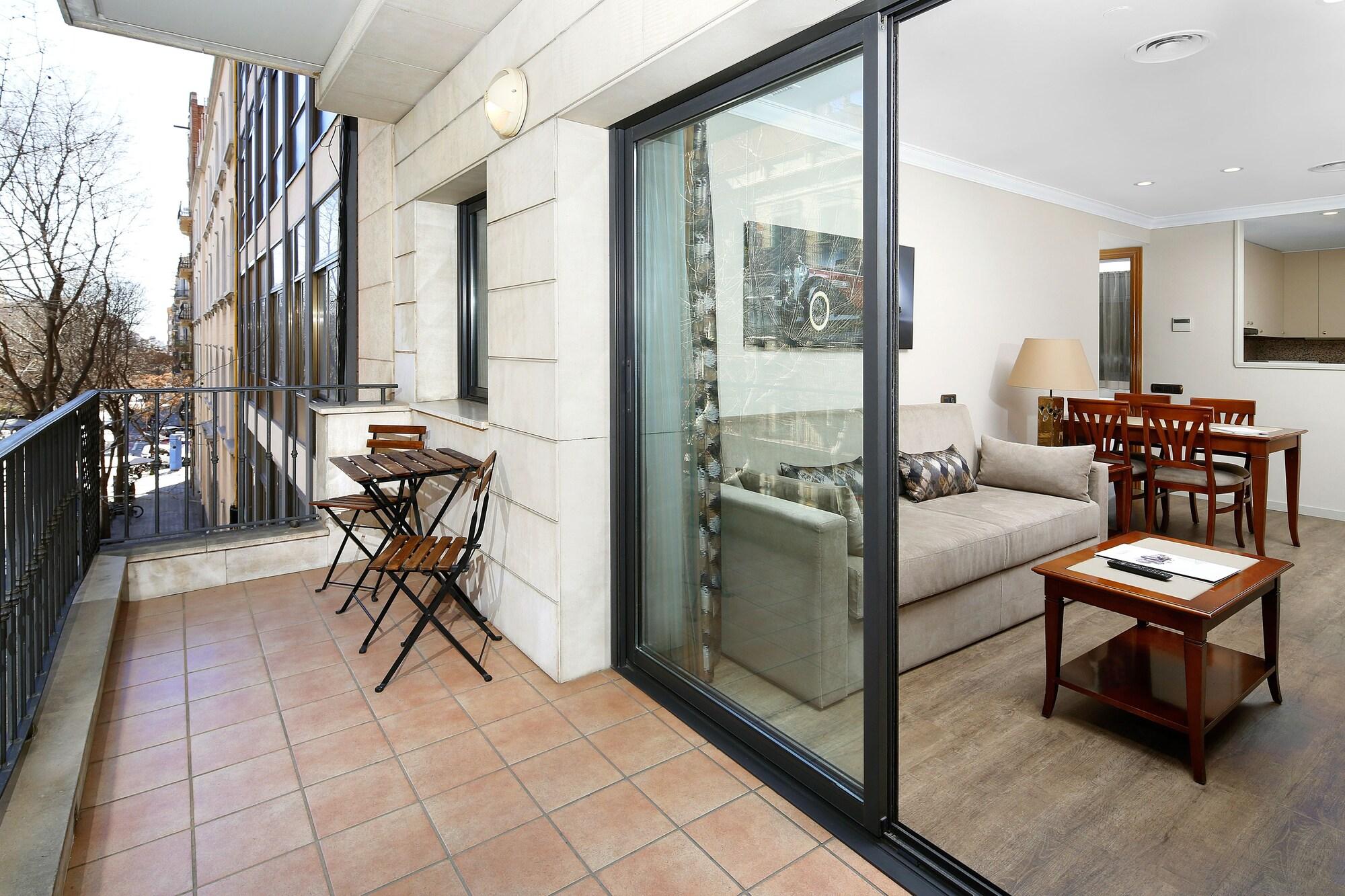 Apartaments-Hotel Hispanos 7 Suiza Barcelona Exterior photo