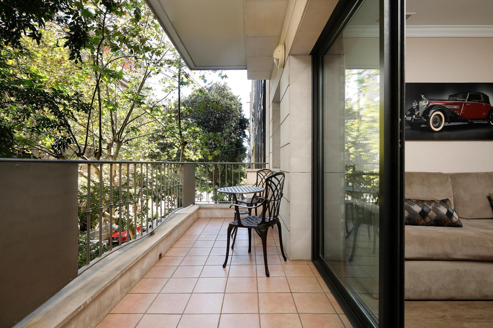 Apartaments-Hotel Hispanos 7 Suiza Barcelona Exterior photo